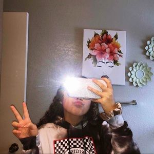 Meet your Posher, Brooke